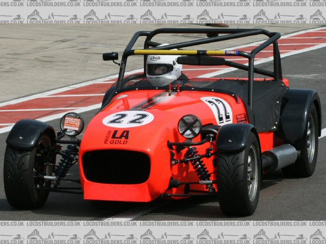 Steve lansleys's LA GOLD snetterton pit lane .